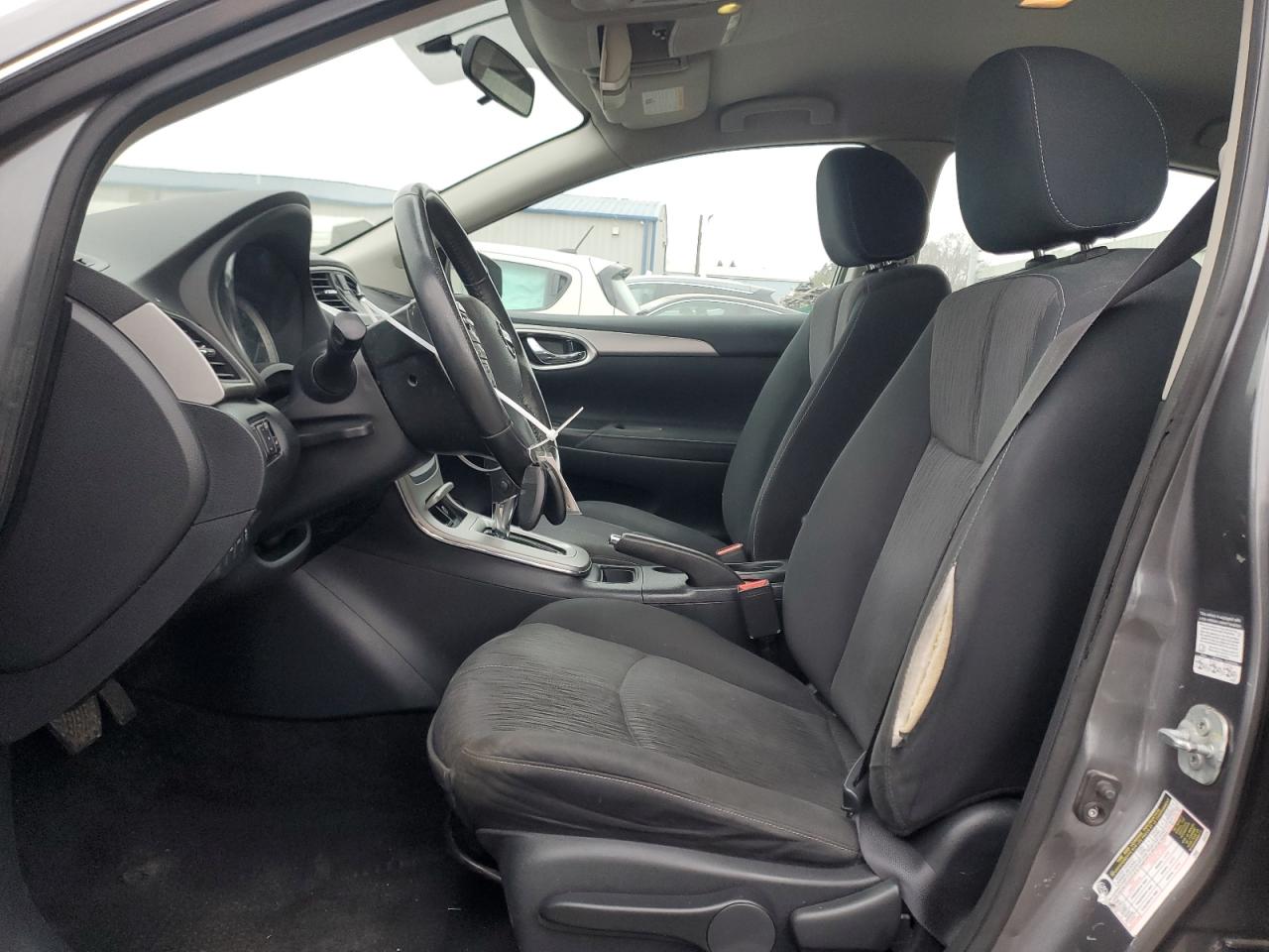 2015 Nissan Sentra - Image 7