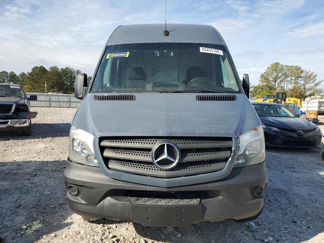 VIN WD3PE7CD0JP643166 2018 MERCEDES-BENZ SPRINTER no.5