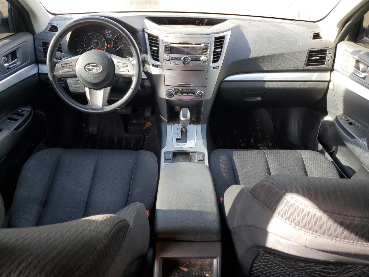 2011 Subaru Outback - Image 8