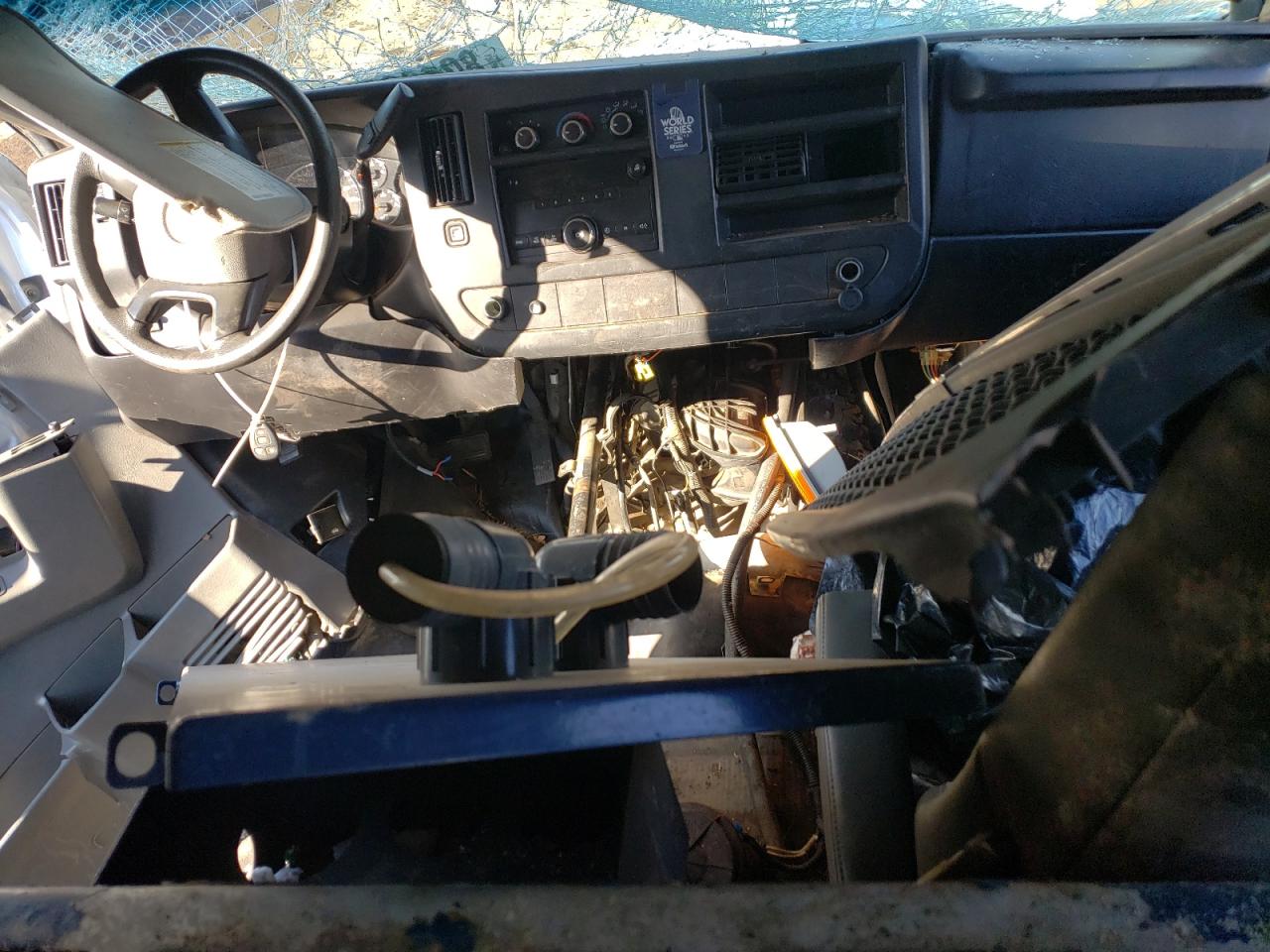 2013 Chevrolet Express - Image 8