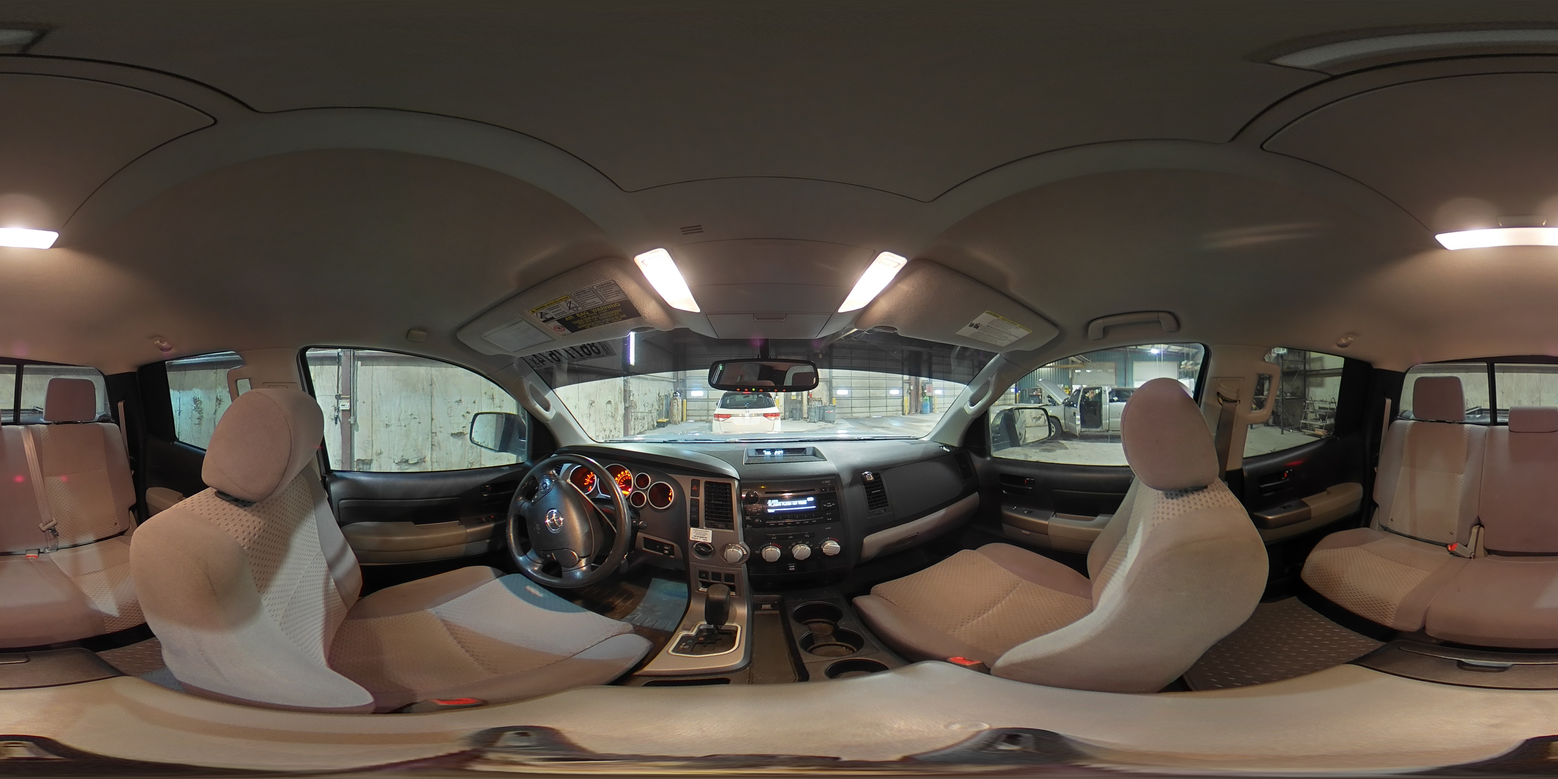 2013 Toyota Tundra - Image 12