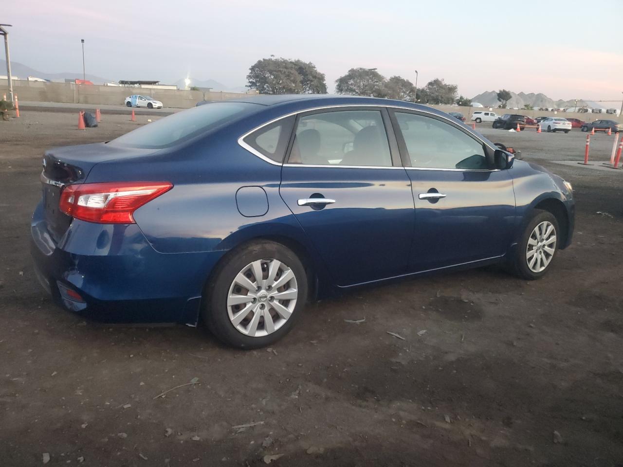 VIN 3N1AB7AP2HY212812 2017 NISSAN SENTRA no.3