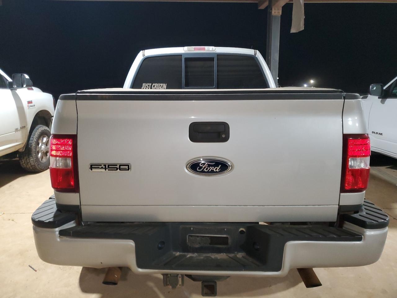 2005 Ford F-150 - Image 10