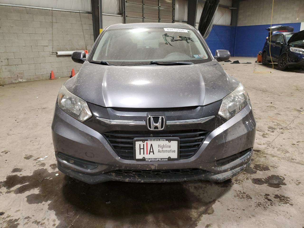 VIN 3CZRU6H31JG721206 2018 HONDA HR-V no.5