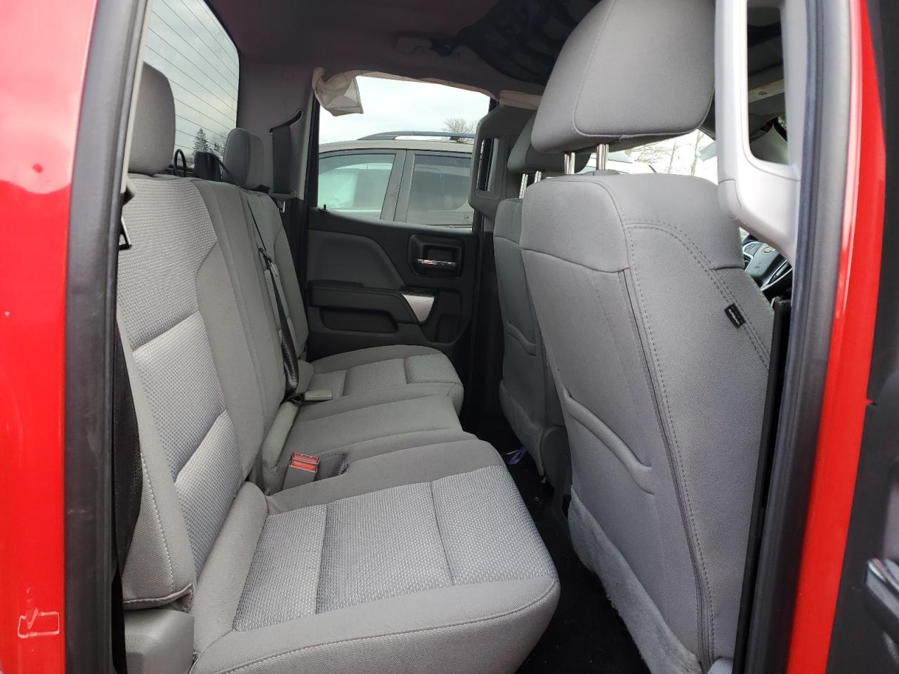 2018 Chevrolet Silverado - Image 10