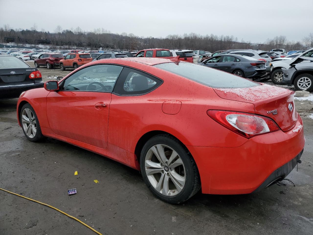 2010 Hyundai Genesis - Image 2
