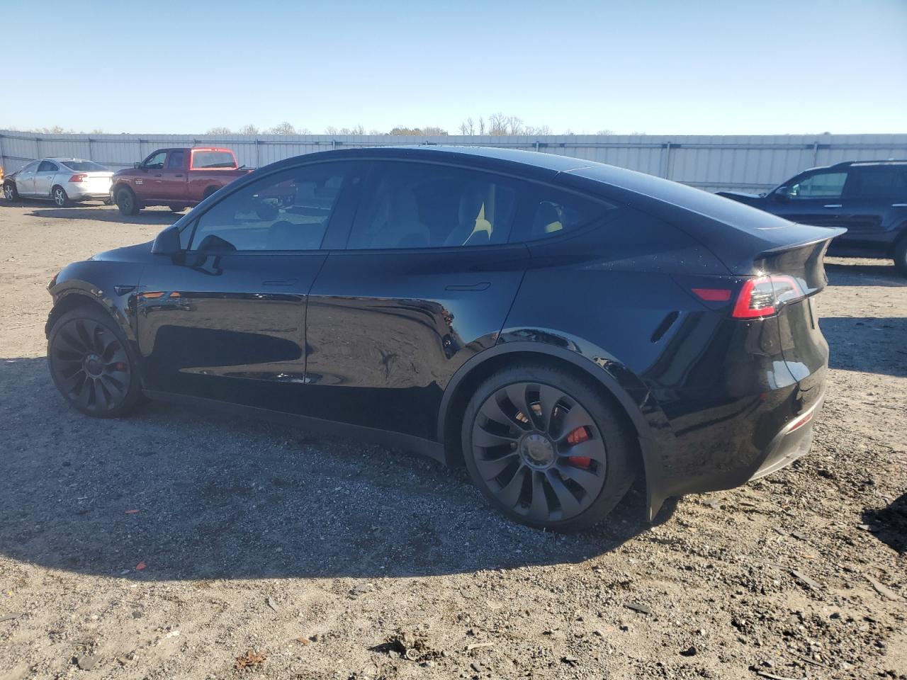 VIN 7SAYGDEF1NF543047 2022 TESLA MODEL Y no.2