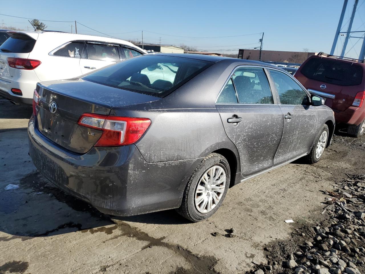 VIN 4T4BF1FK5ER346682 2014 TOYOTA CAMRY no.3