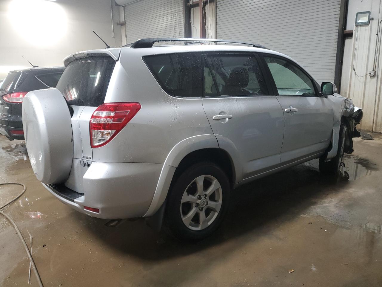 2010 Toyota RAV 4 - Image 3