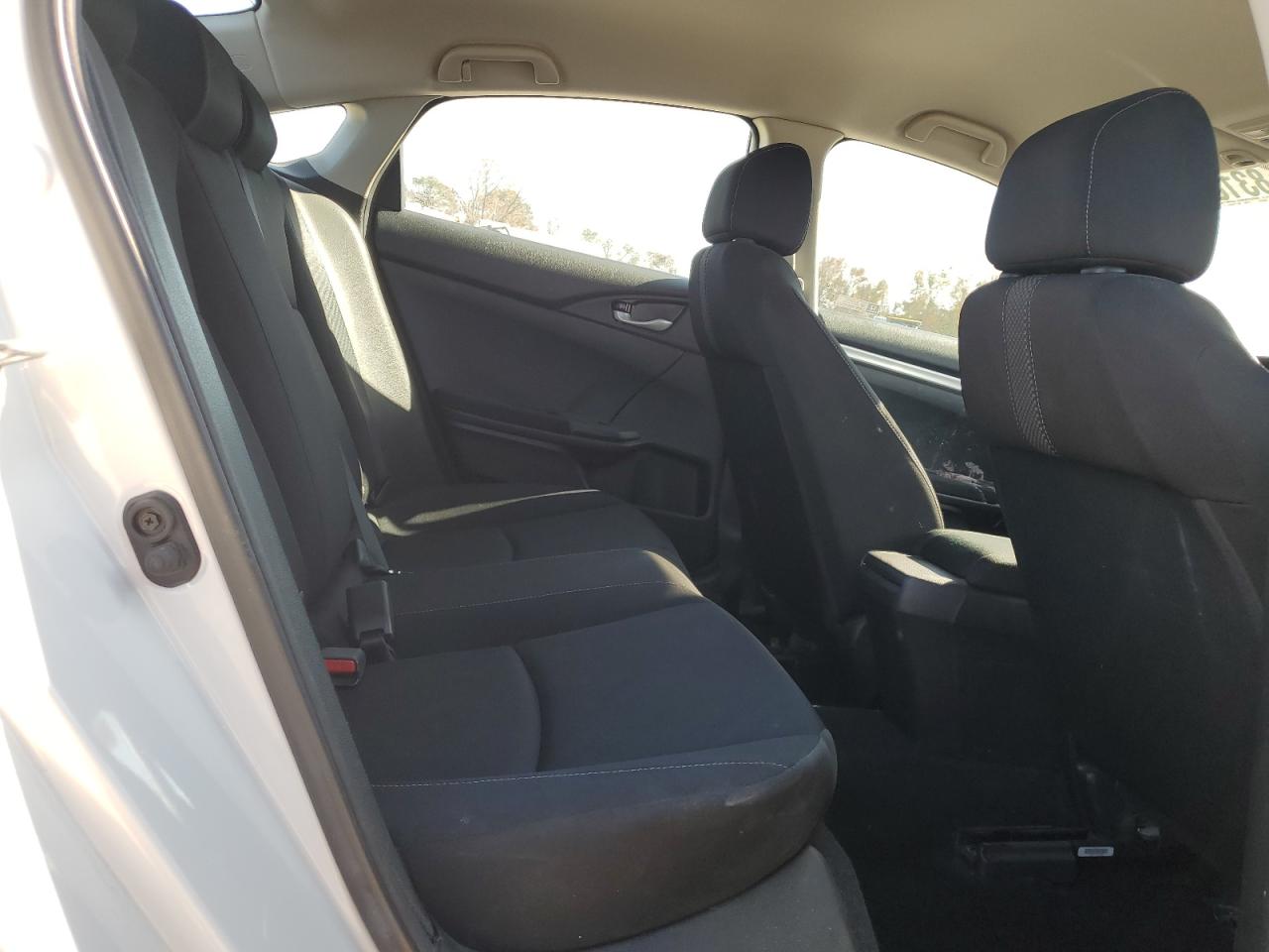 2019 Honda Civic - Image 11