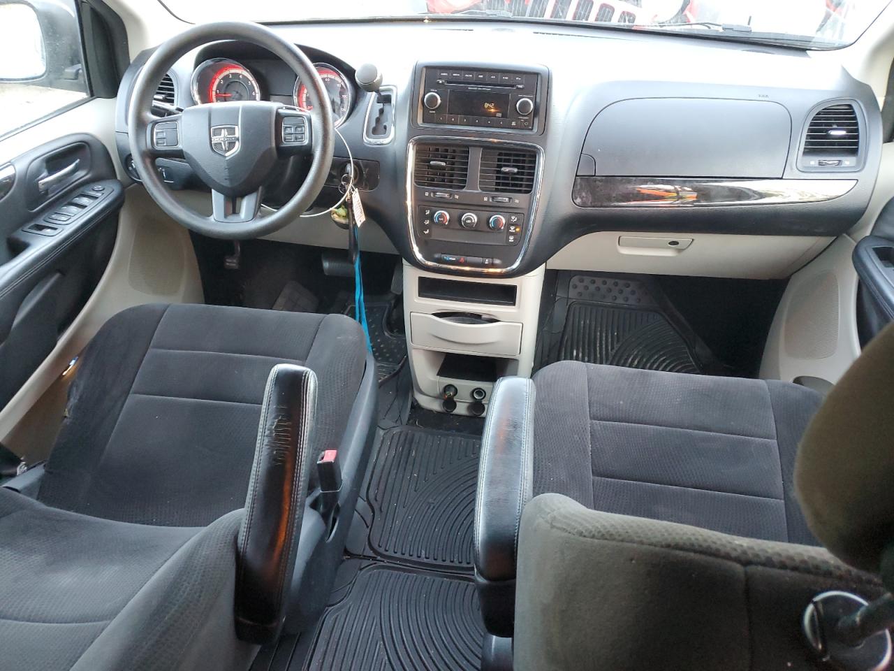 2012 Dodge Caravan - Image 8