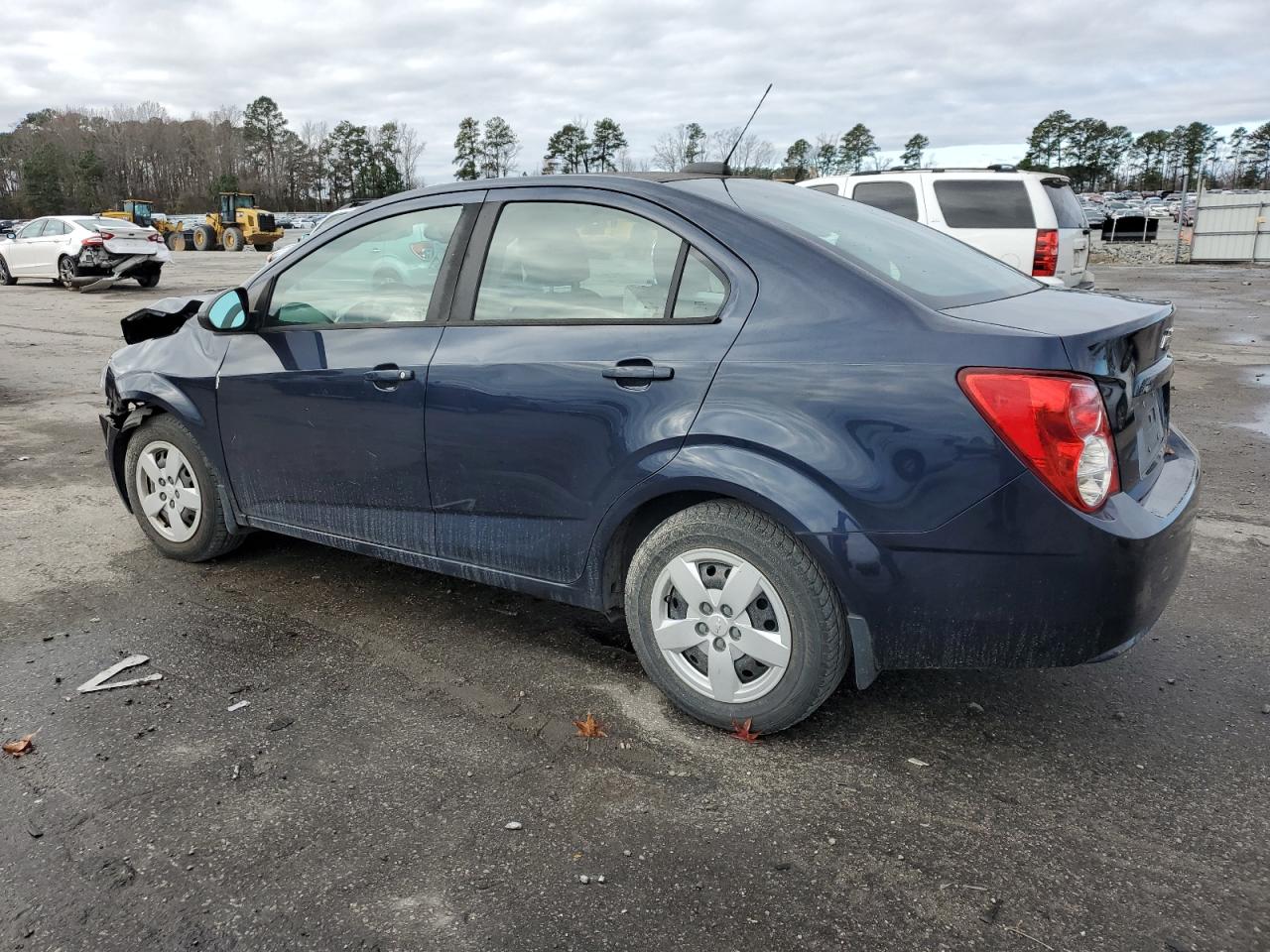 VIN 1G1JA5SG4F4184944 2015 CHEVROLET SONIC no.2