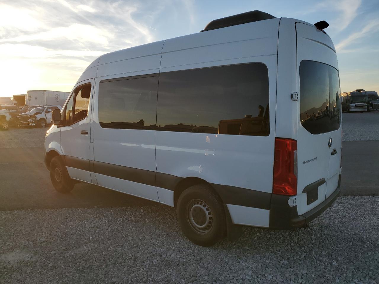 VIN WDZPF0CD9KP101513 2019 MERCEDES-BENZ SPRINTER no.2