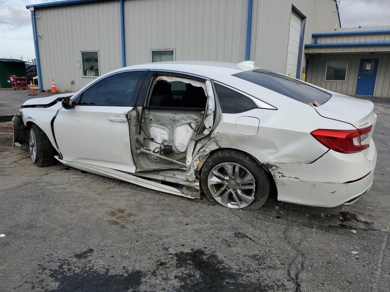 VIN 1HGCV1F14KA058258 2019 HONDA ACCORD no.2