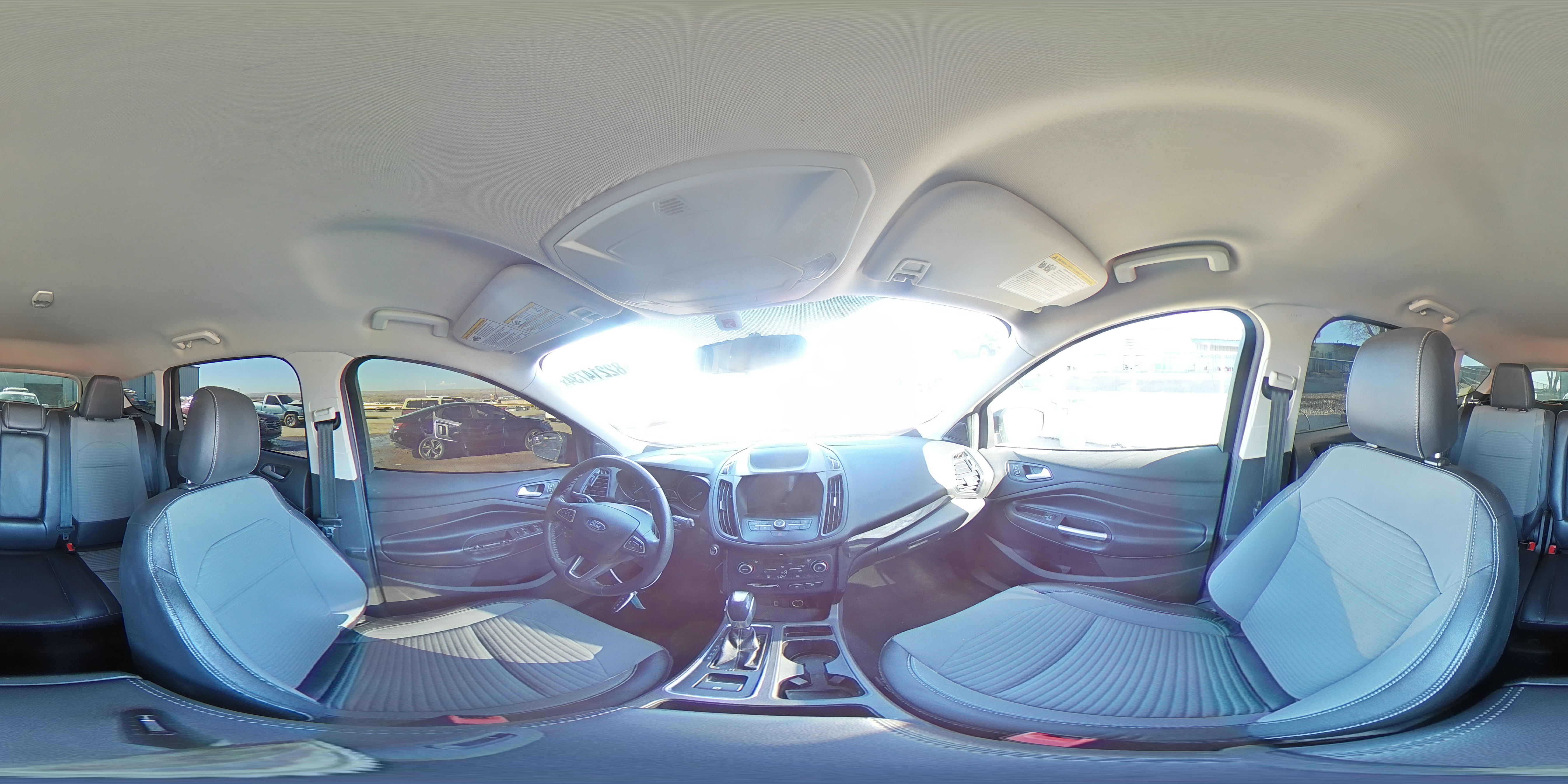 2019 Ford Escape - Image 16