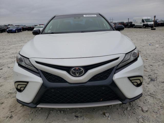  TOYOTA CAMRY 2018 White