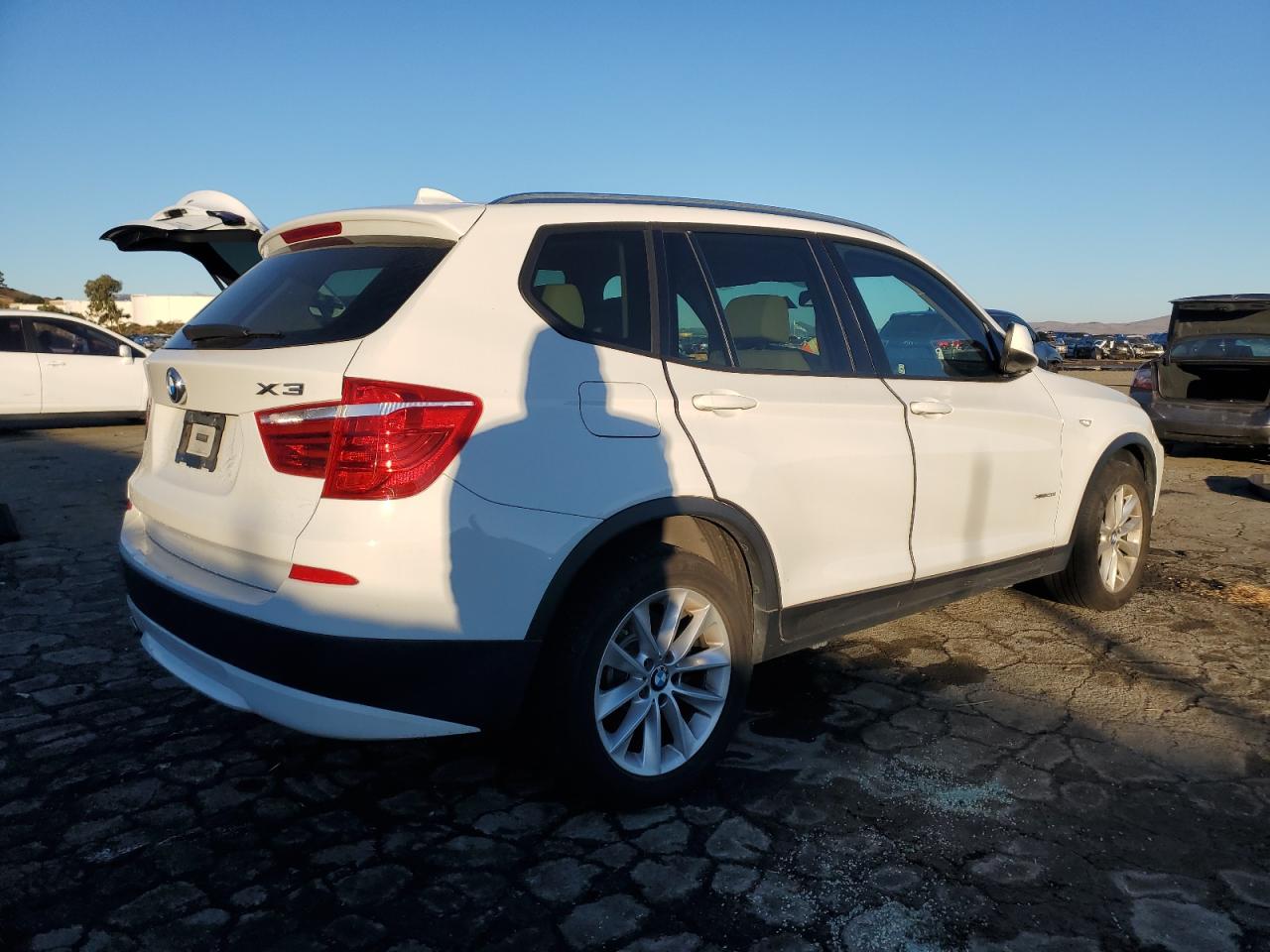 VIN 5UXWX9C51E0D33026 2014 BMW X3 no.3