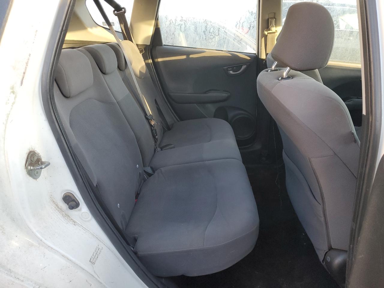 2009 Honda Fit - Image 10