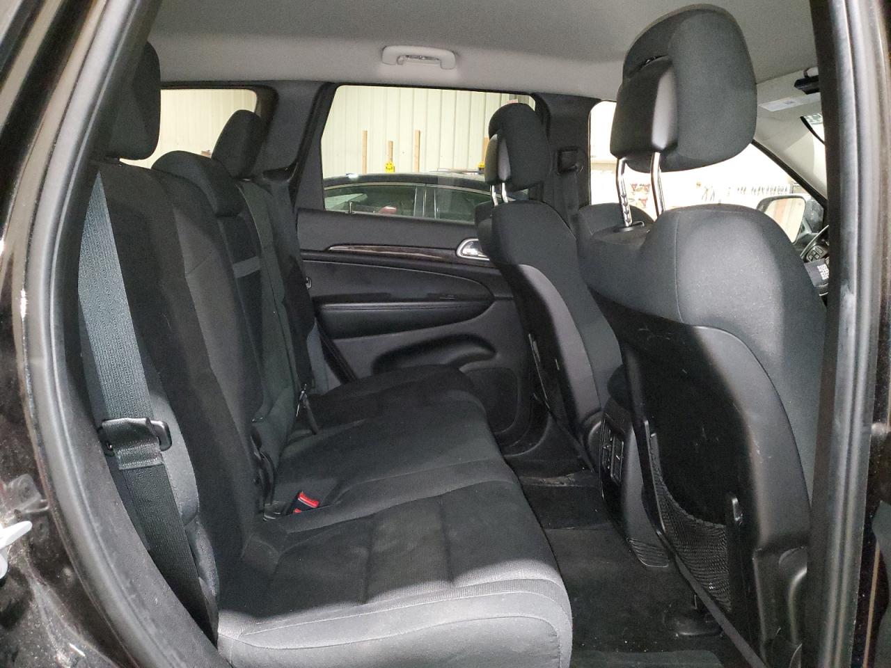 2012 Jeep Grand Cherokee - Image 11