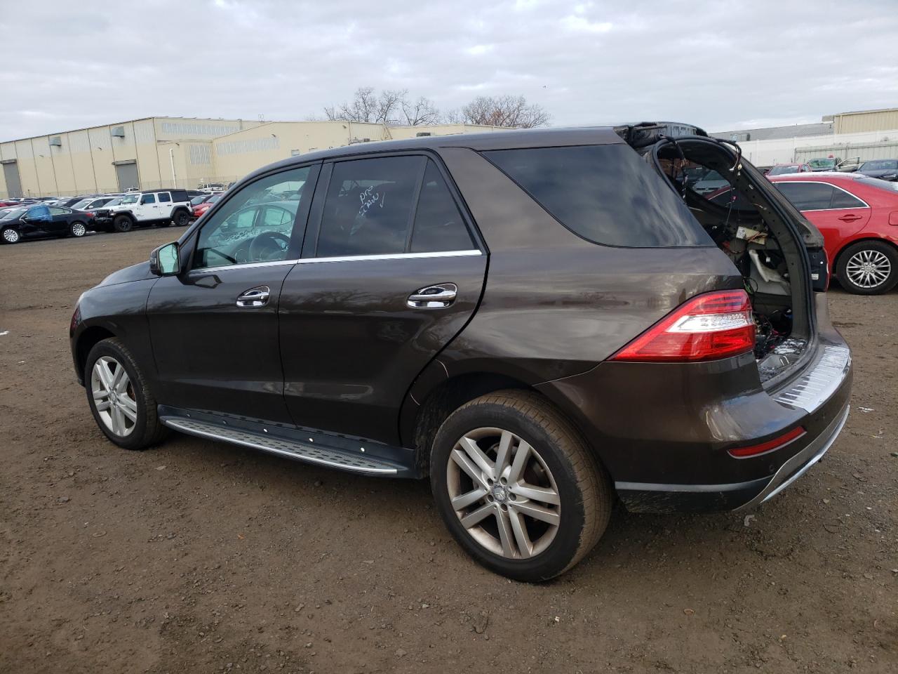 VIN 4JGDA5HBXEA311238 2014 MERCEDES-BENZ M-CLASS no.2