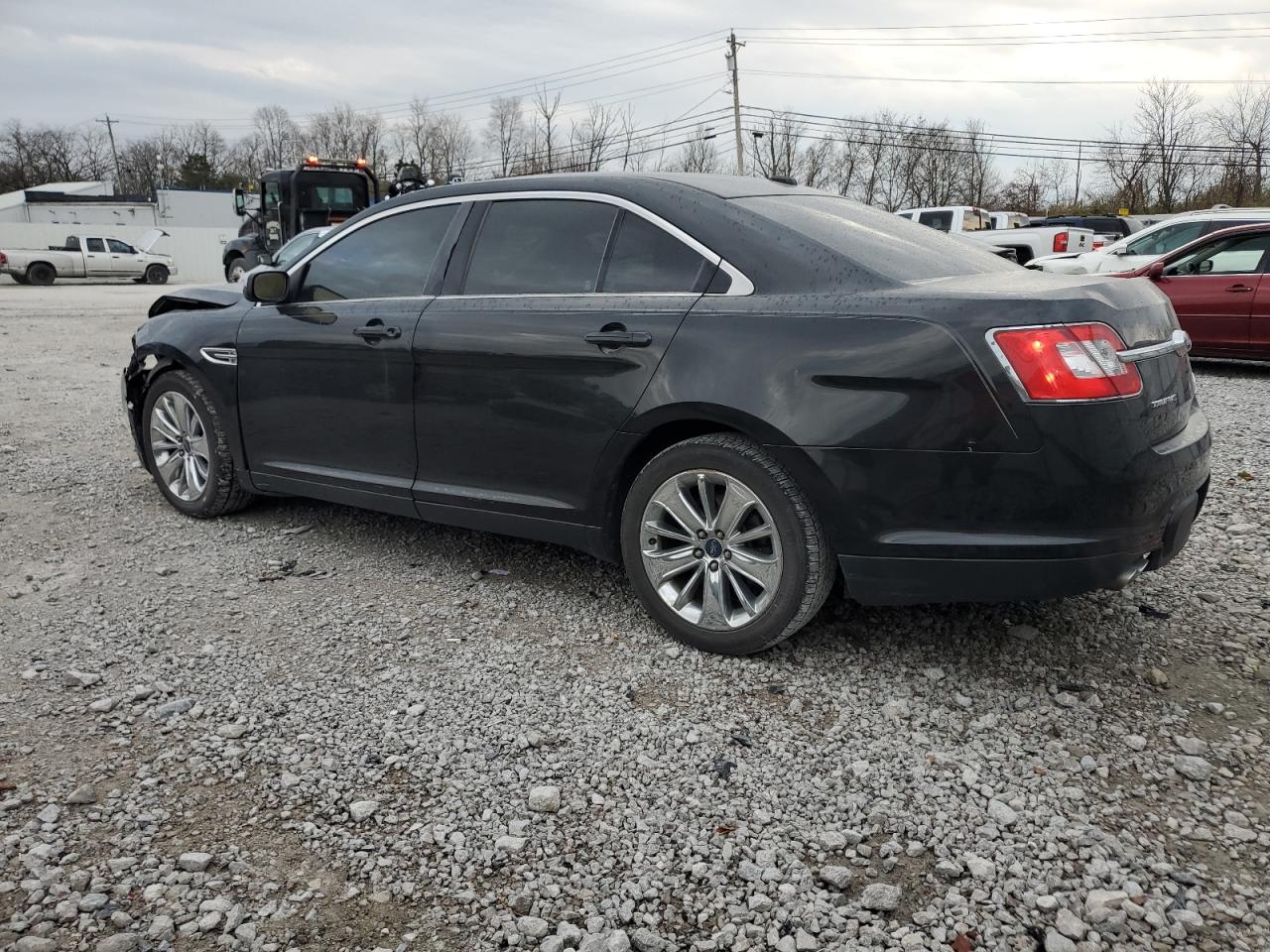 2012 Ford Taurus - Image 2