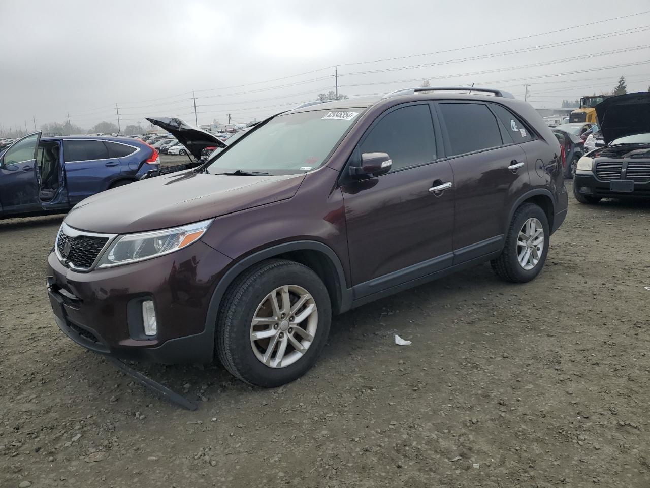 VIN 5XYKT3A66FG556935 2015 KIA SORENTO no.1