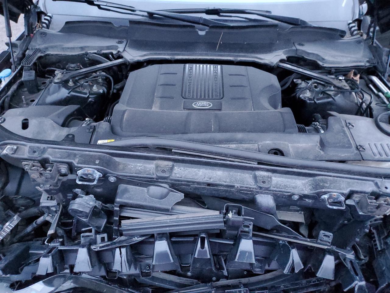 2018 Land Rover Range Rover - Image 12