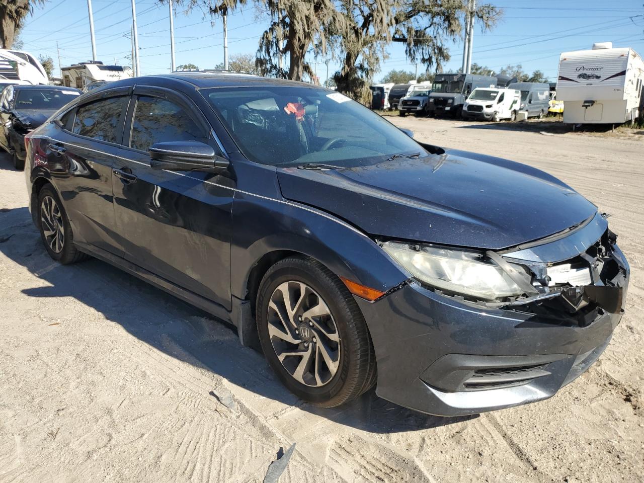 VIN 19XFC2F71GE026903 2016 HONDA CIVIC no.4