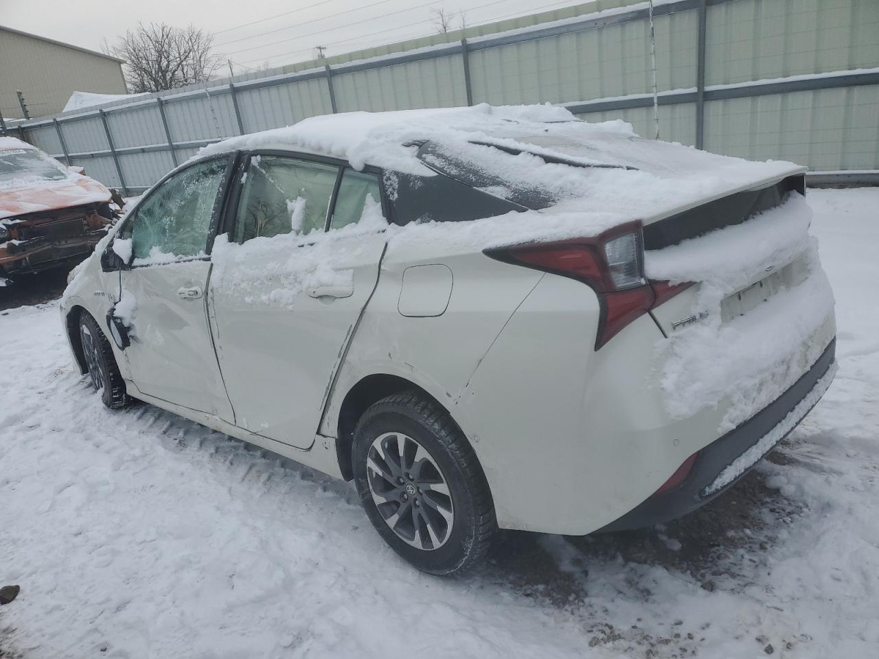 VIN JTDKARFUXK3100161 2019 TOYOTA PRIUS no.2