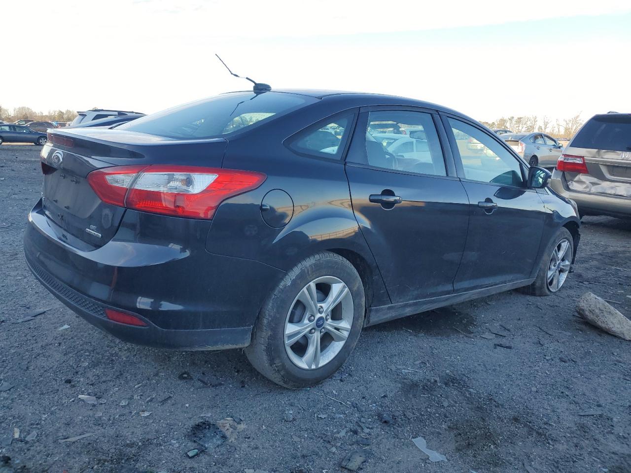 VIN 1FADP3F23DL243397 2013 FORD FOCUS no.3