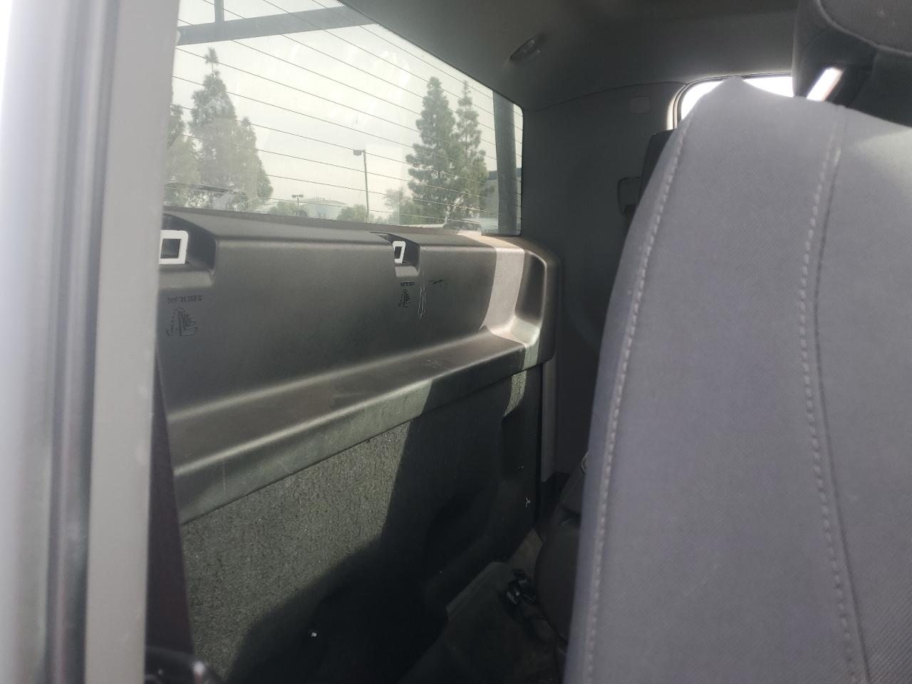 2020 Chevrolet Silverado - Image 10