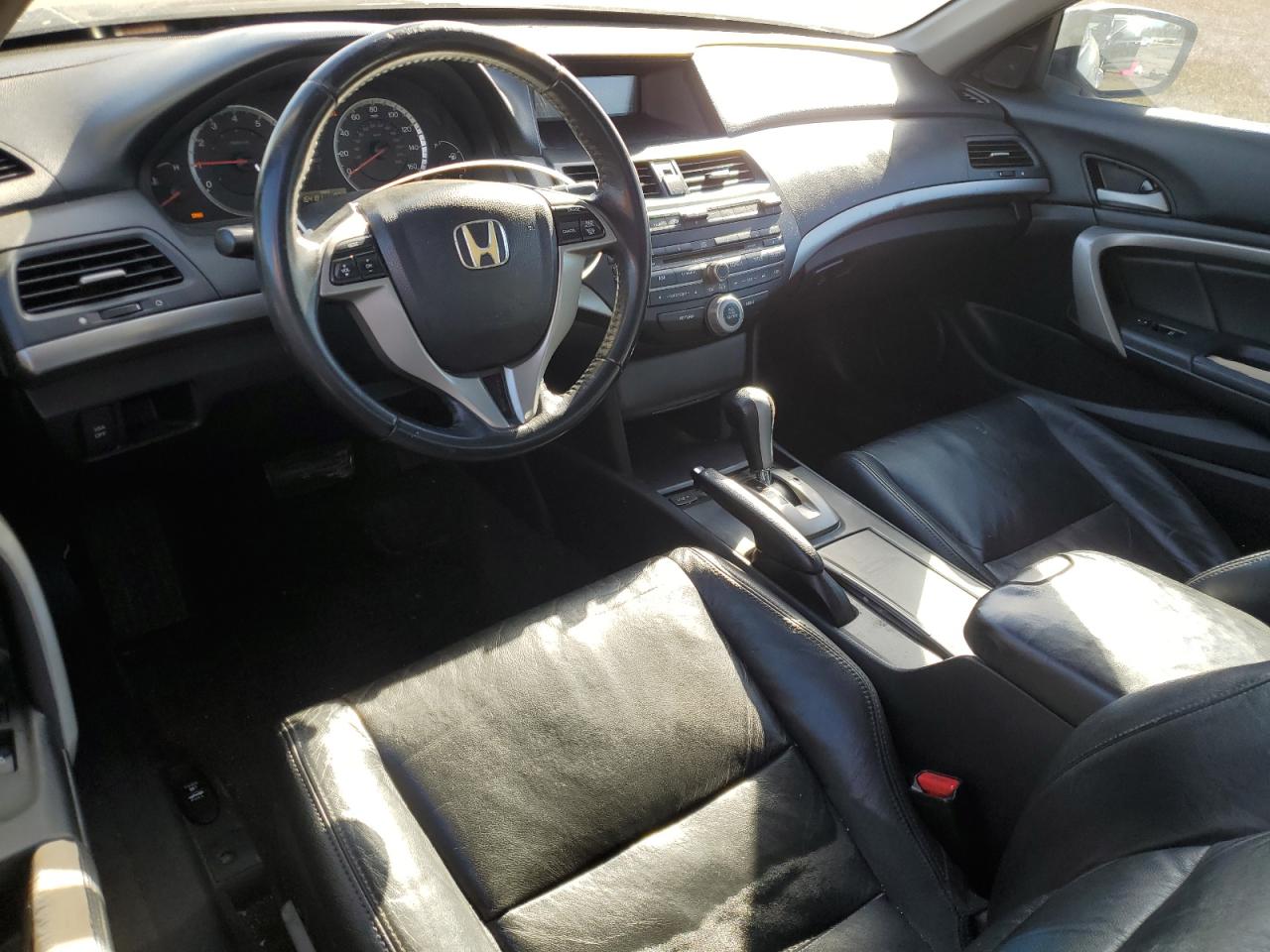2009 Honda Accord - Image 8