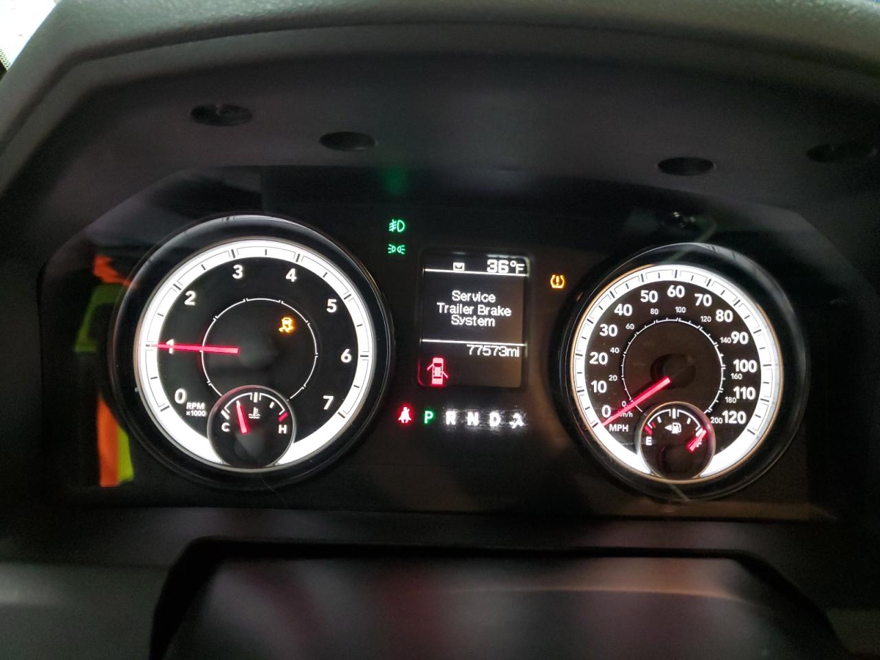 2014 RAM 1500 - Image 9