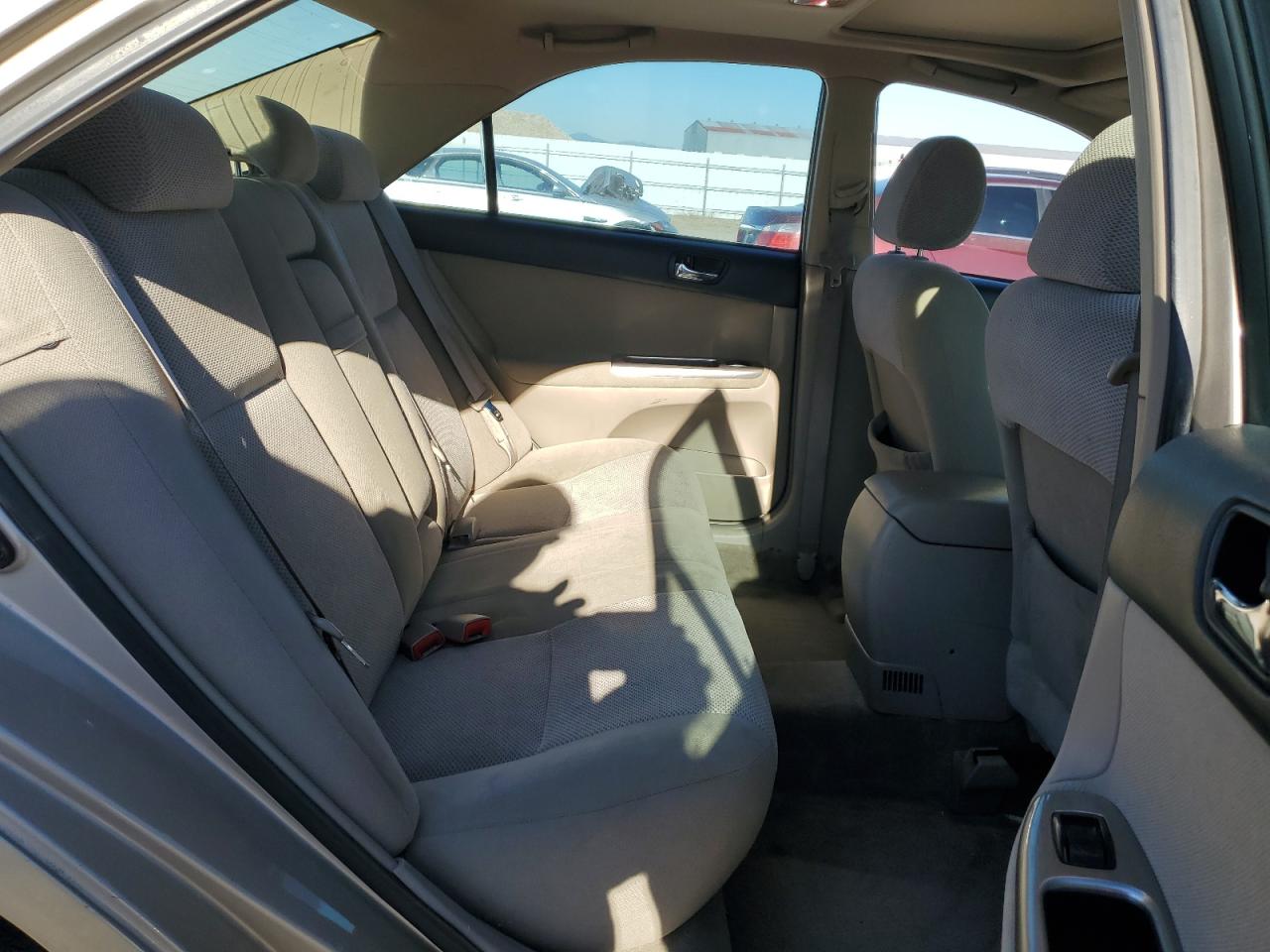 2006 Toyota Camry - Image 10