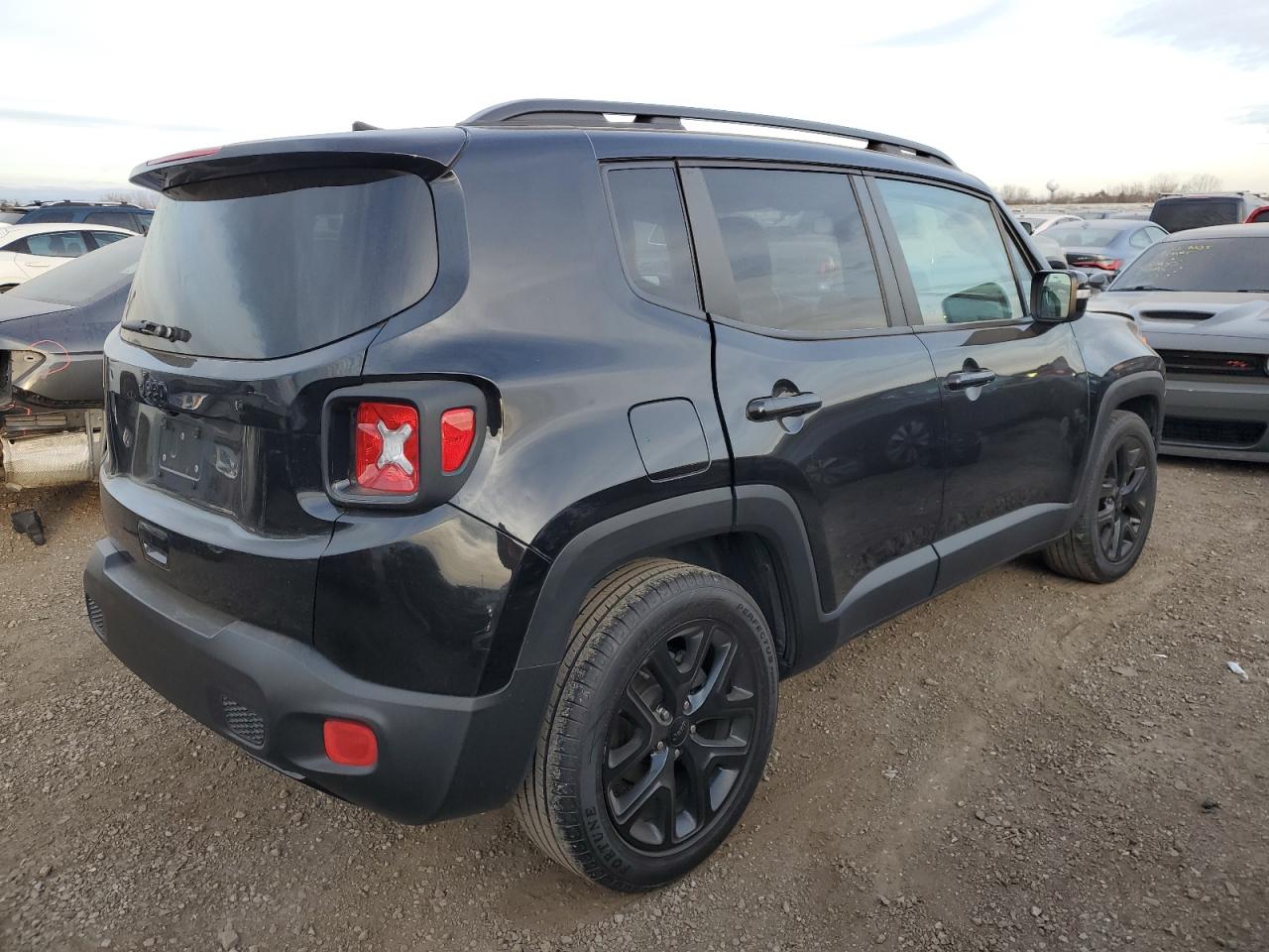 2018 Jeep Renegade - Image 3