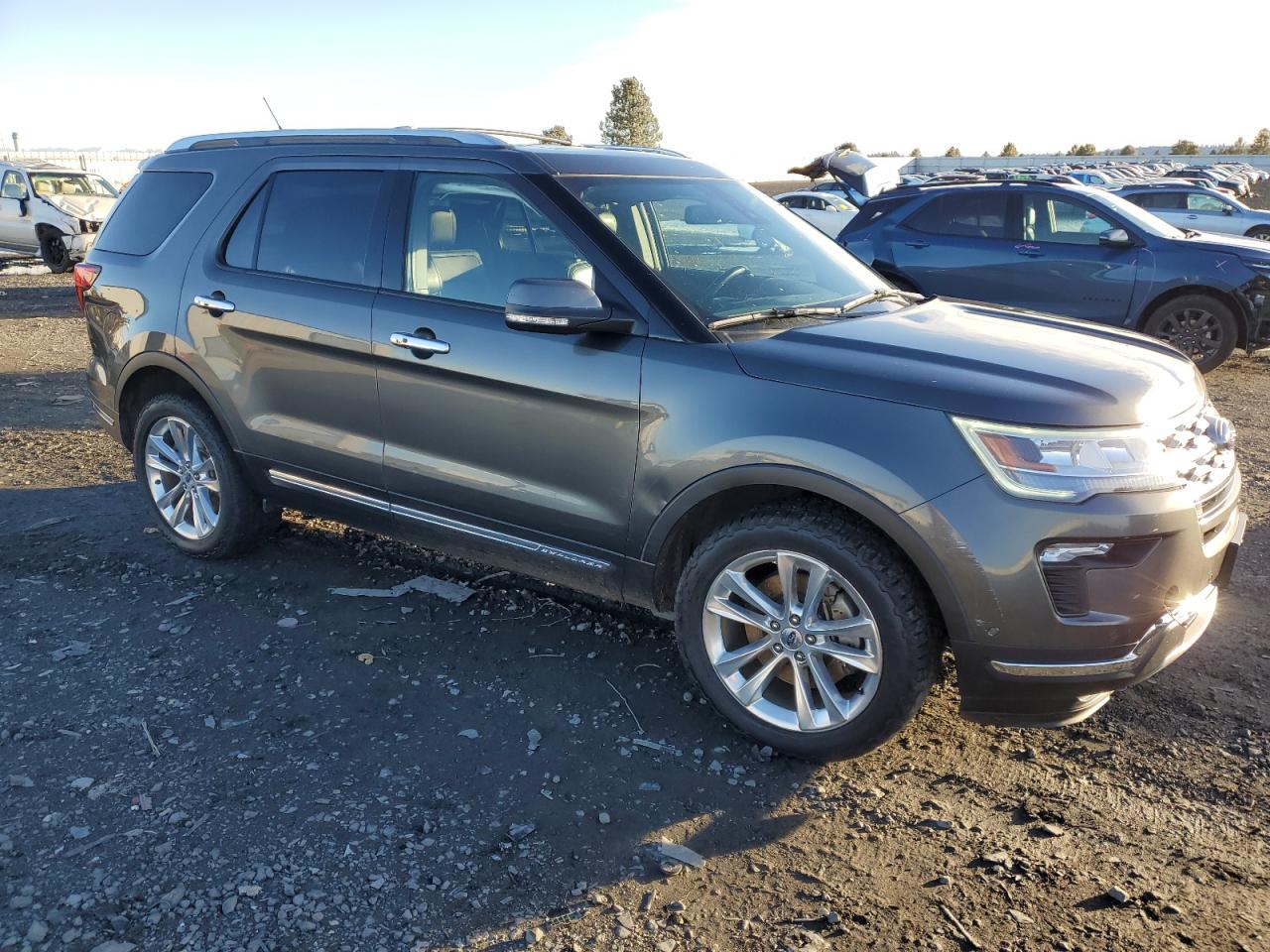 VIN 1FM5K8F87JGC94514 2018 FORD EXPLORER no.4