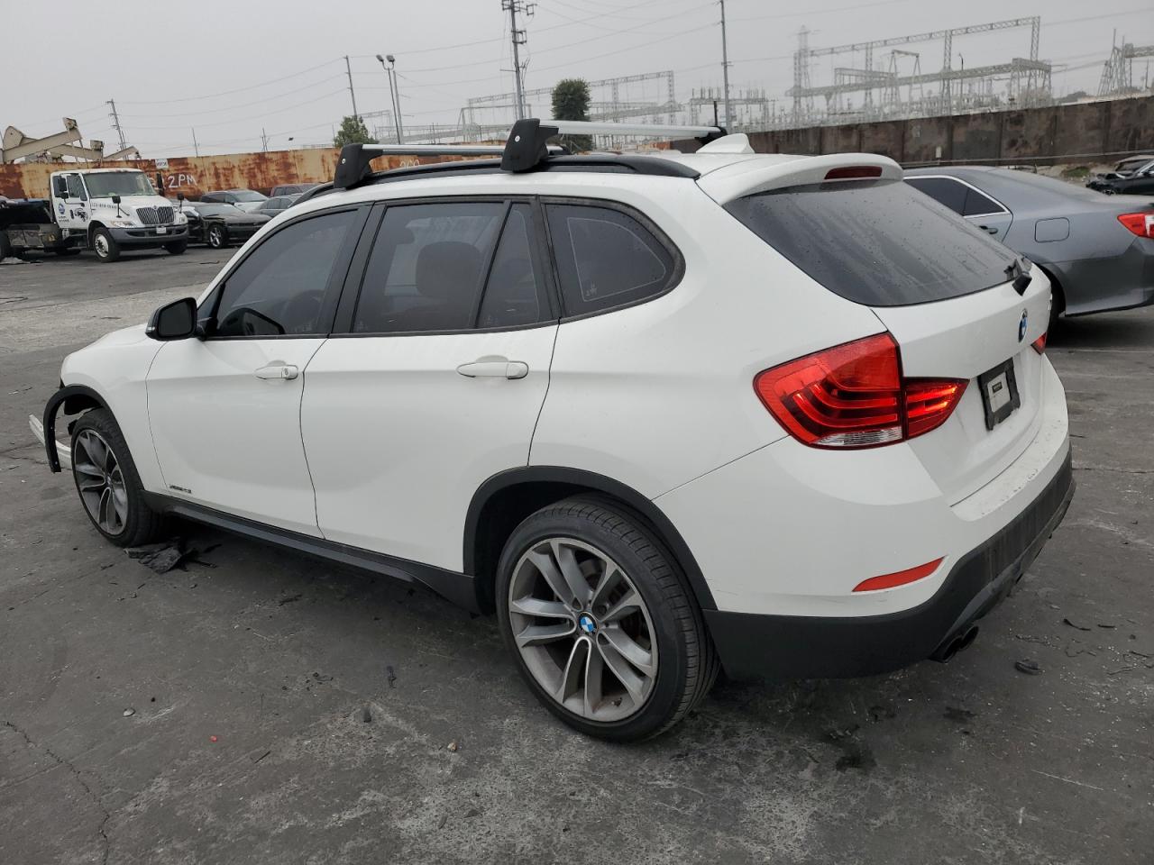 2015 BMW X1 - Image 2