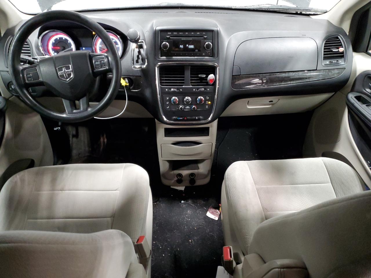 2012 Dodge Caravan - Image 8