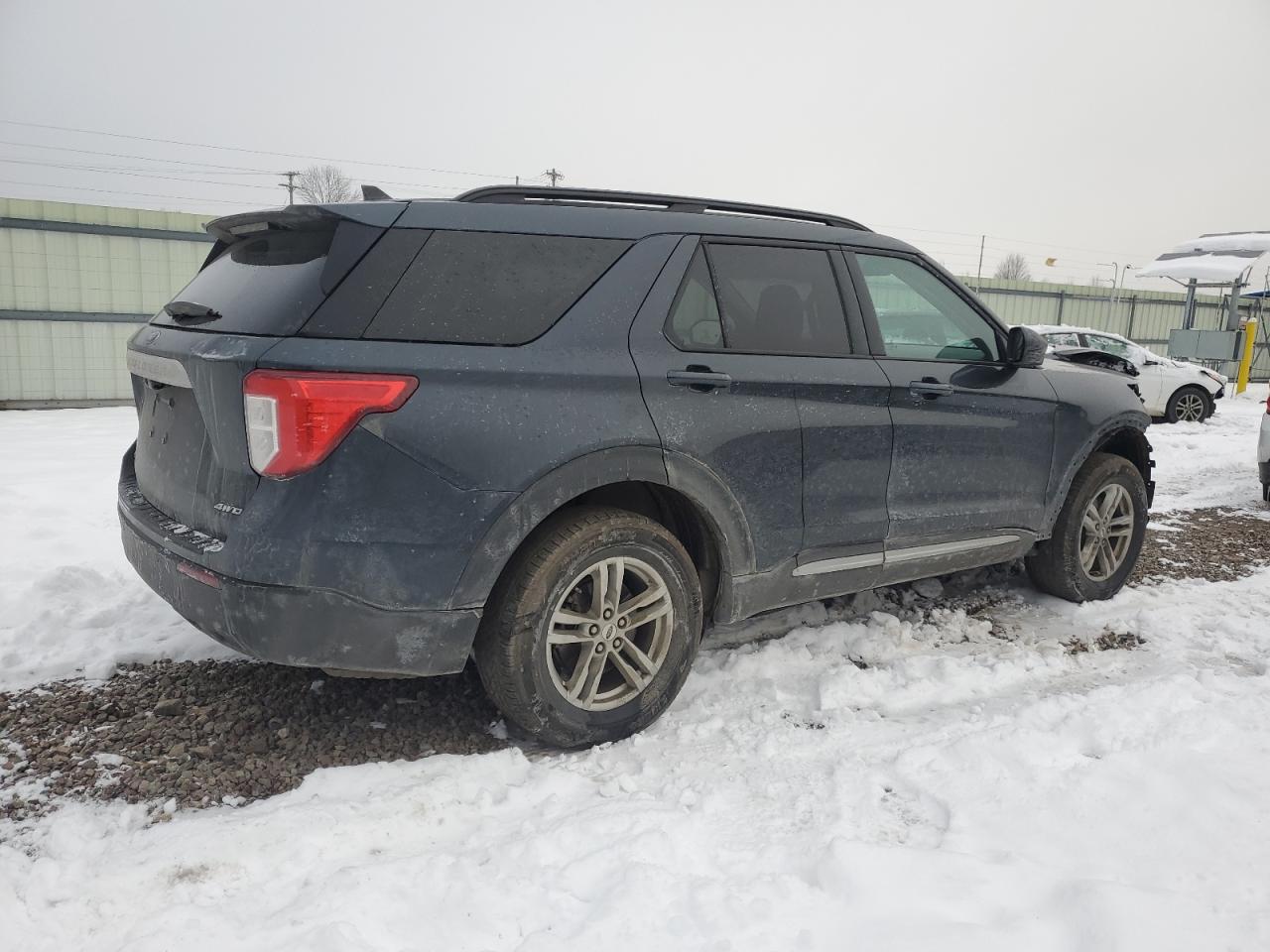 2023 Ford Explorer - Image 3