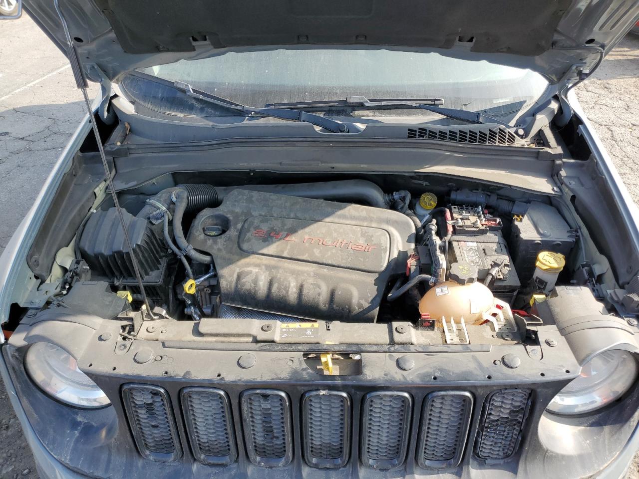 VIN ZACCJABB9JPH43248 2018 JEEP RENEGADE no.12