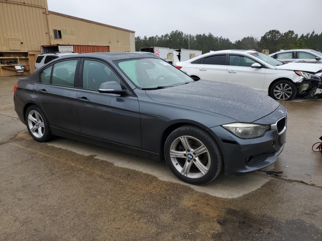 VIN WBA3B1C57EK134999 2014 BMW 3 SERIES no.4