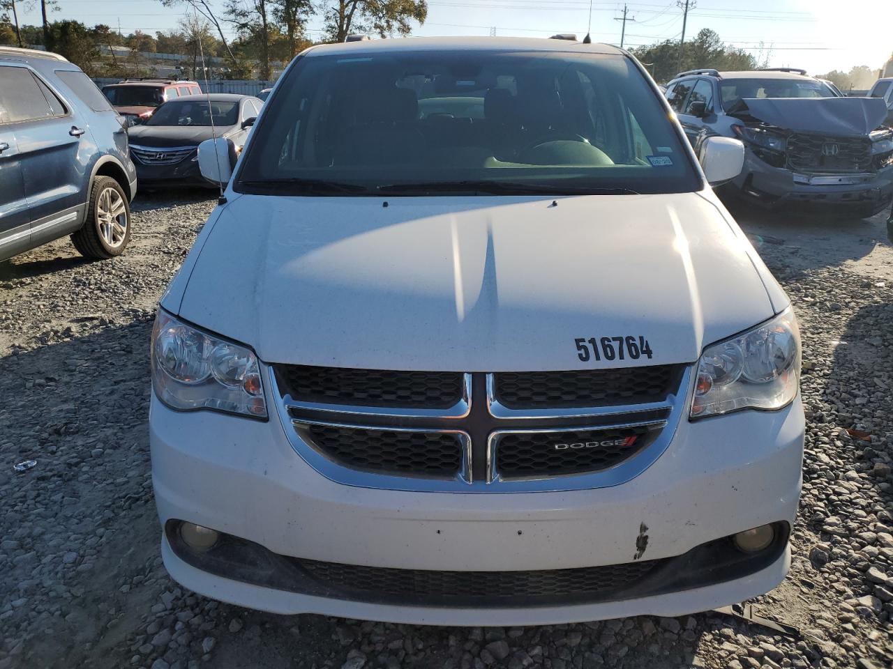 VIN 2C4RDGCG5KR516764 2019 DODGE CARAVAN no.5