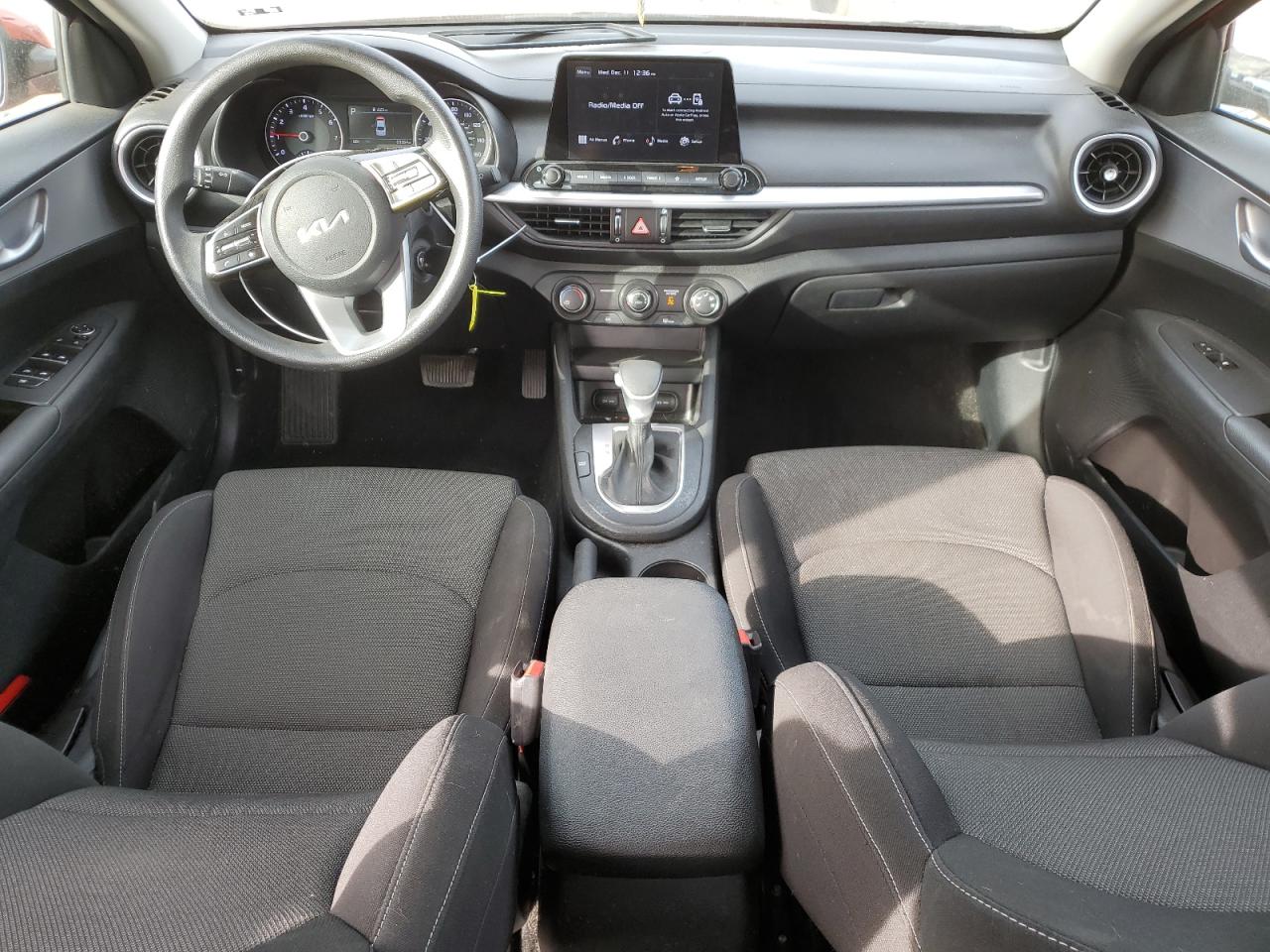 2022 Kia Forte - Image 8