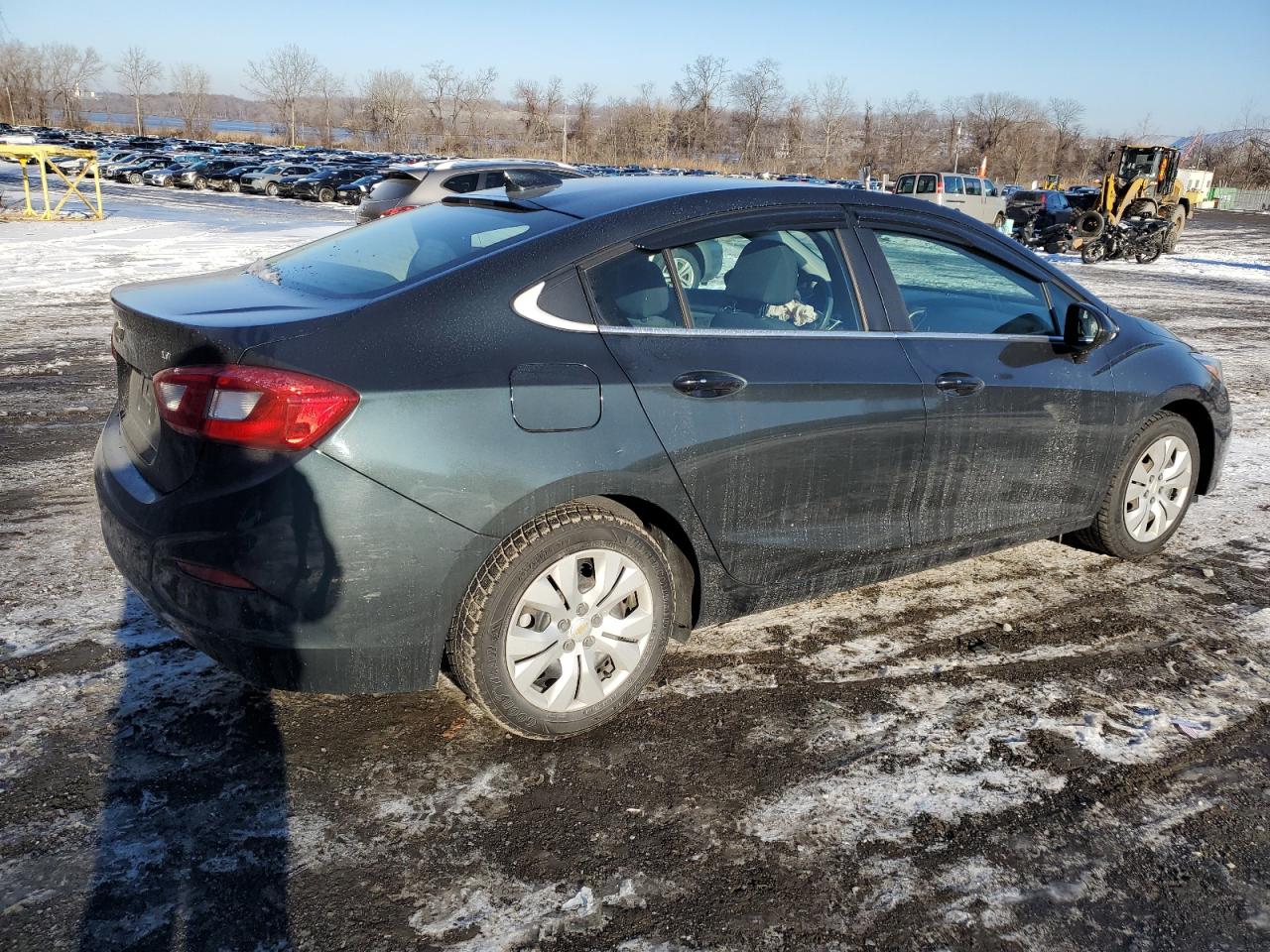 VIN 1G1BE5SM8J7177954 2018 CHEVROLET CRUZE no.3