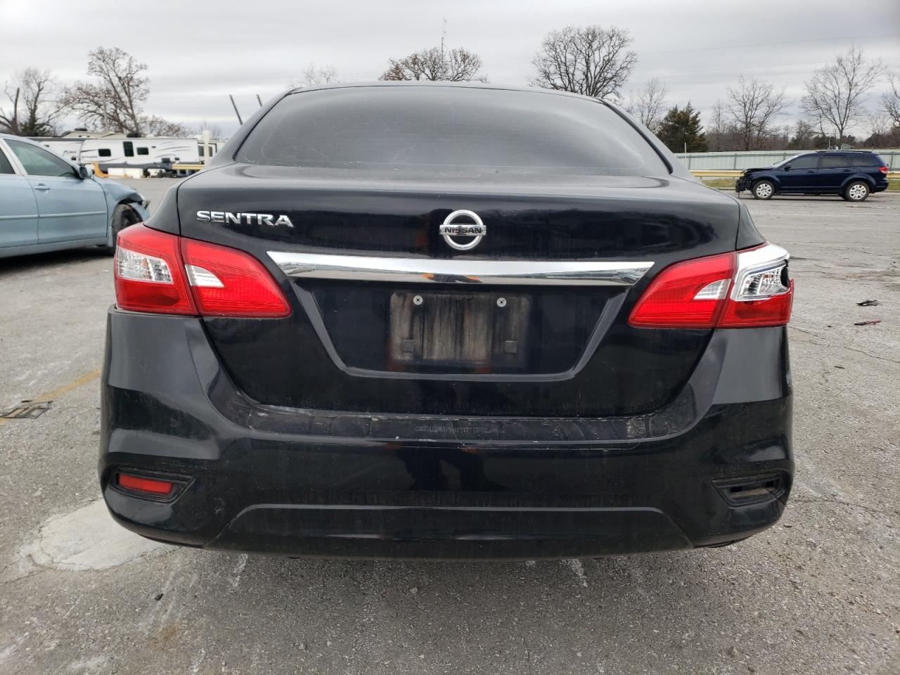 2019 Nissan Sentra - Image 6