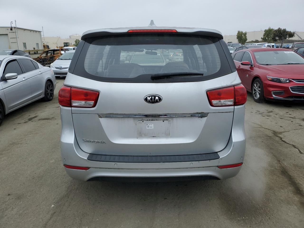 2015 Kia Sedona L VIN: KNDMA5C17F6027427 Lot: 85825494