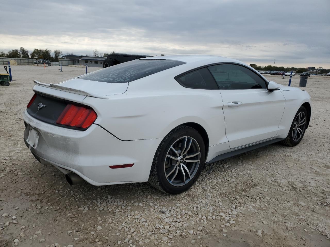 2015 Ford Mustang - Image 3
