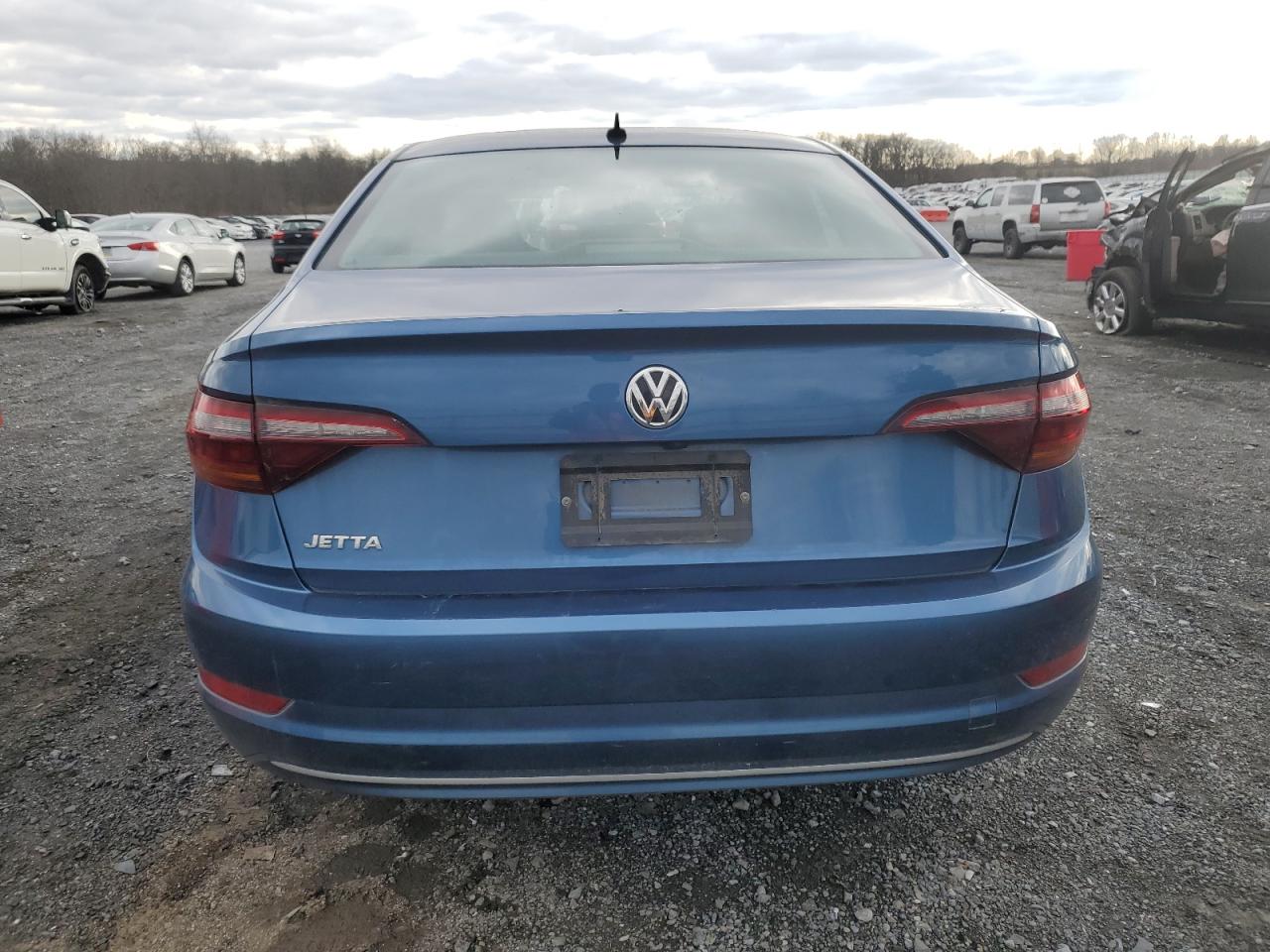 2019 Volkswagen Jetta - Image 6
