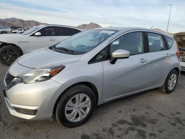  NISSAN VERSA 2018 Srebrny