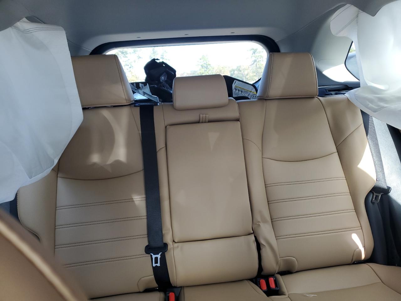 2024 Toyota RAV 4 - Image 10